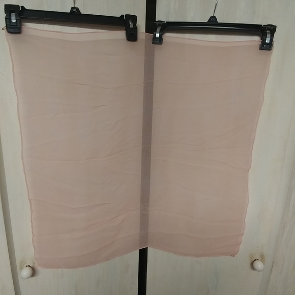 Scarf, Peach chiffon-like material - Picture 4 of 4
